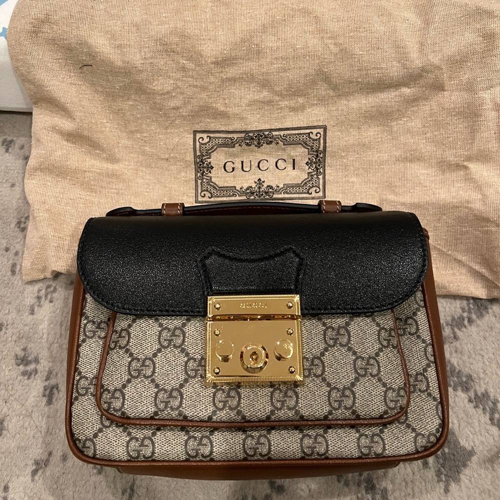 Like new Gucci bag